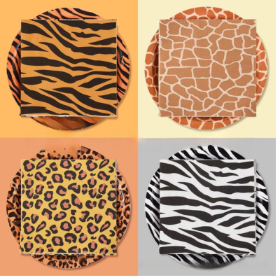 2025 New animal holiday theme disposable paper tableware 